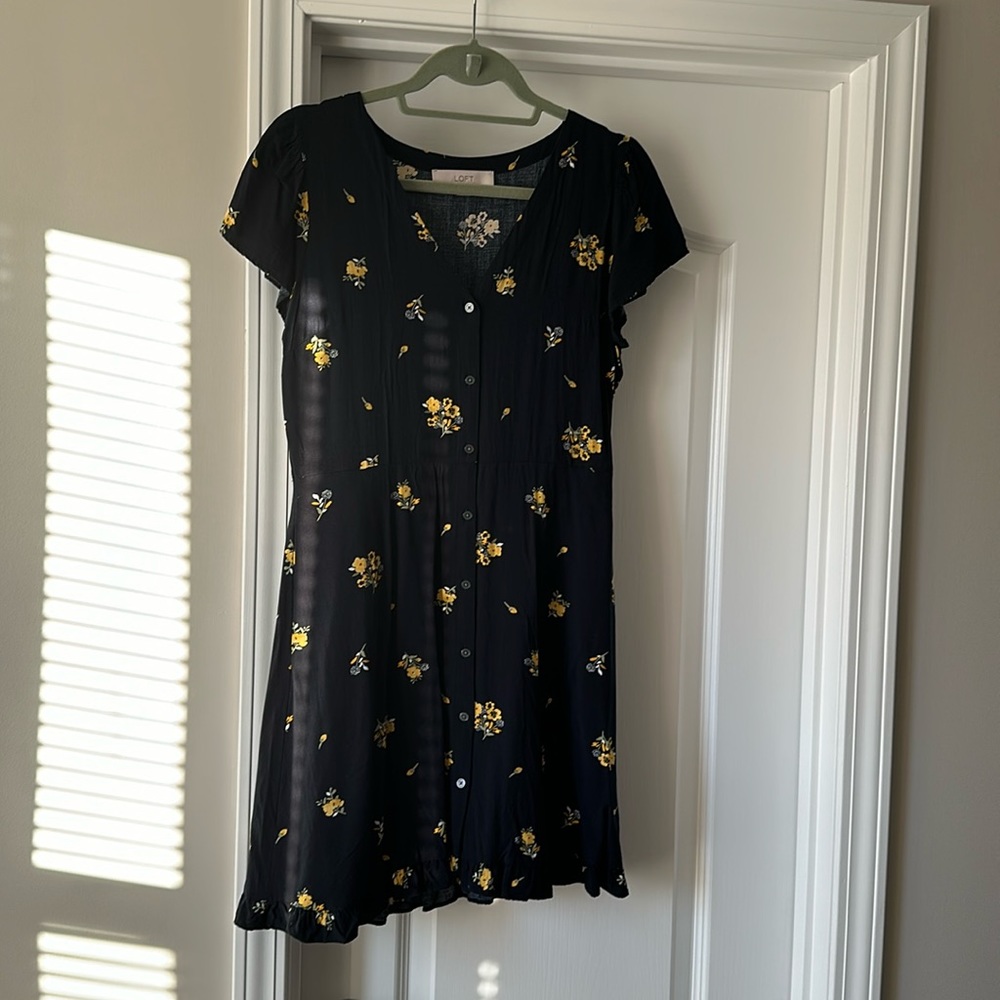 Loft button up dress size 6